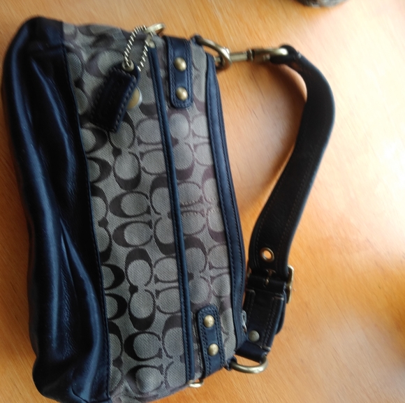 Coach bag - Picture 1 of 4